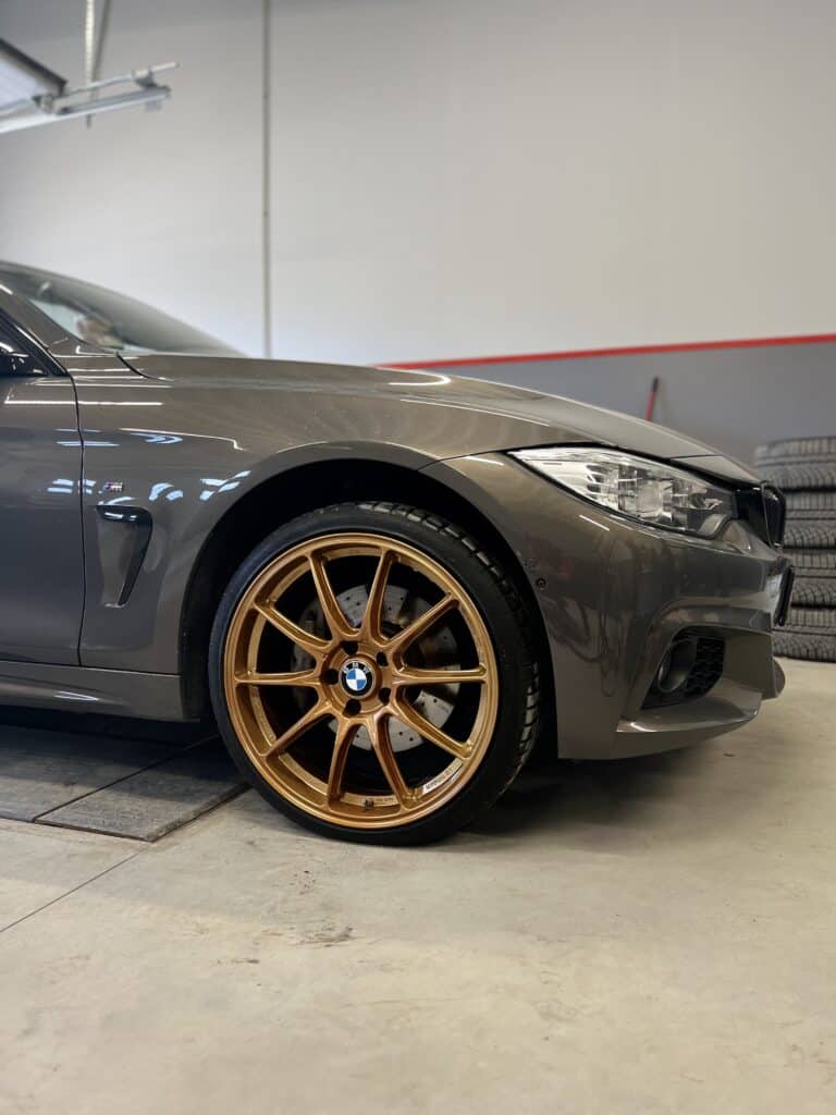 Bmw automasinas disku krasosana