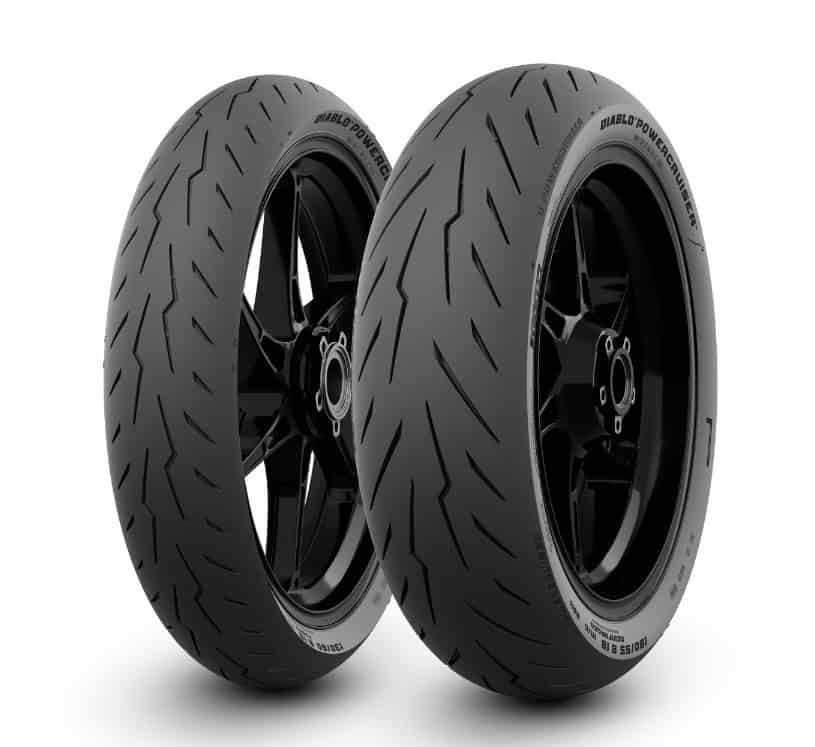 240/40VR18 Pirelli DIABLO POWERCRUISER 79V TL CRUISING Rear