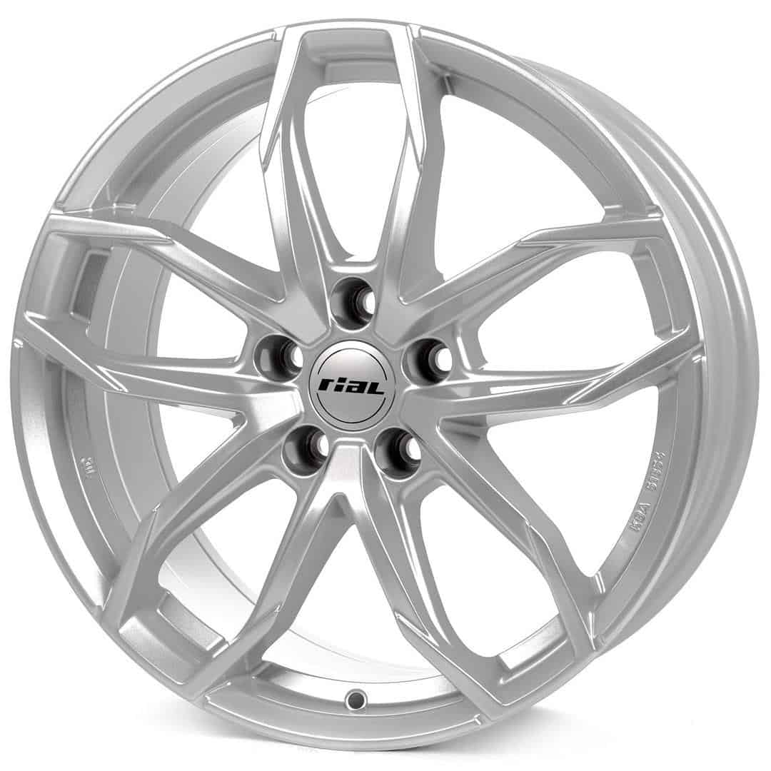 Rial Lucca polar-silver 8x18 5x114.3 ET39 CB70.1